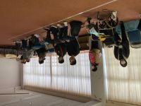 移動完了後、防災学習として話を聞いている様子