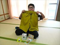 プレゼントを披露しているところ