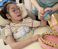 リサイズ有持１歯と歯ブラシ大きいな！