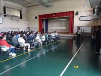 DVDを視聴している写真